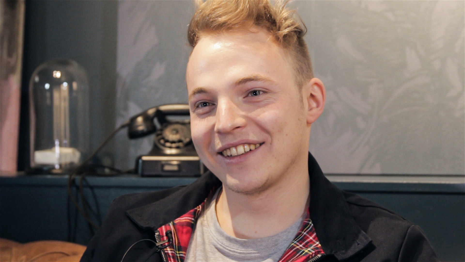 Julian Philipp David über Blumentopf