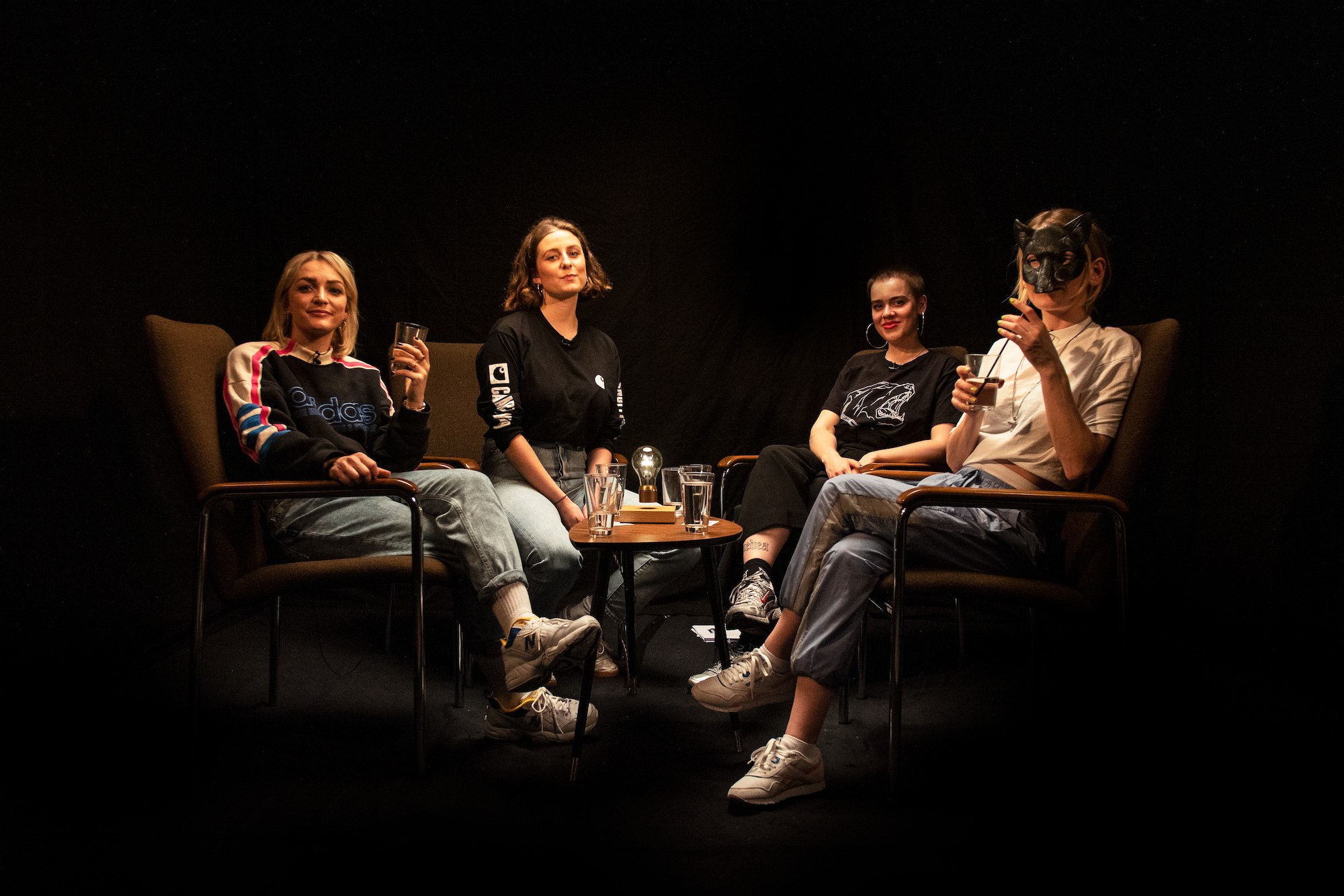 Die dritte Folge der „4 wegen Rap“ Talkshow: Josi Miller