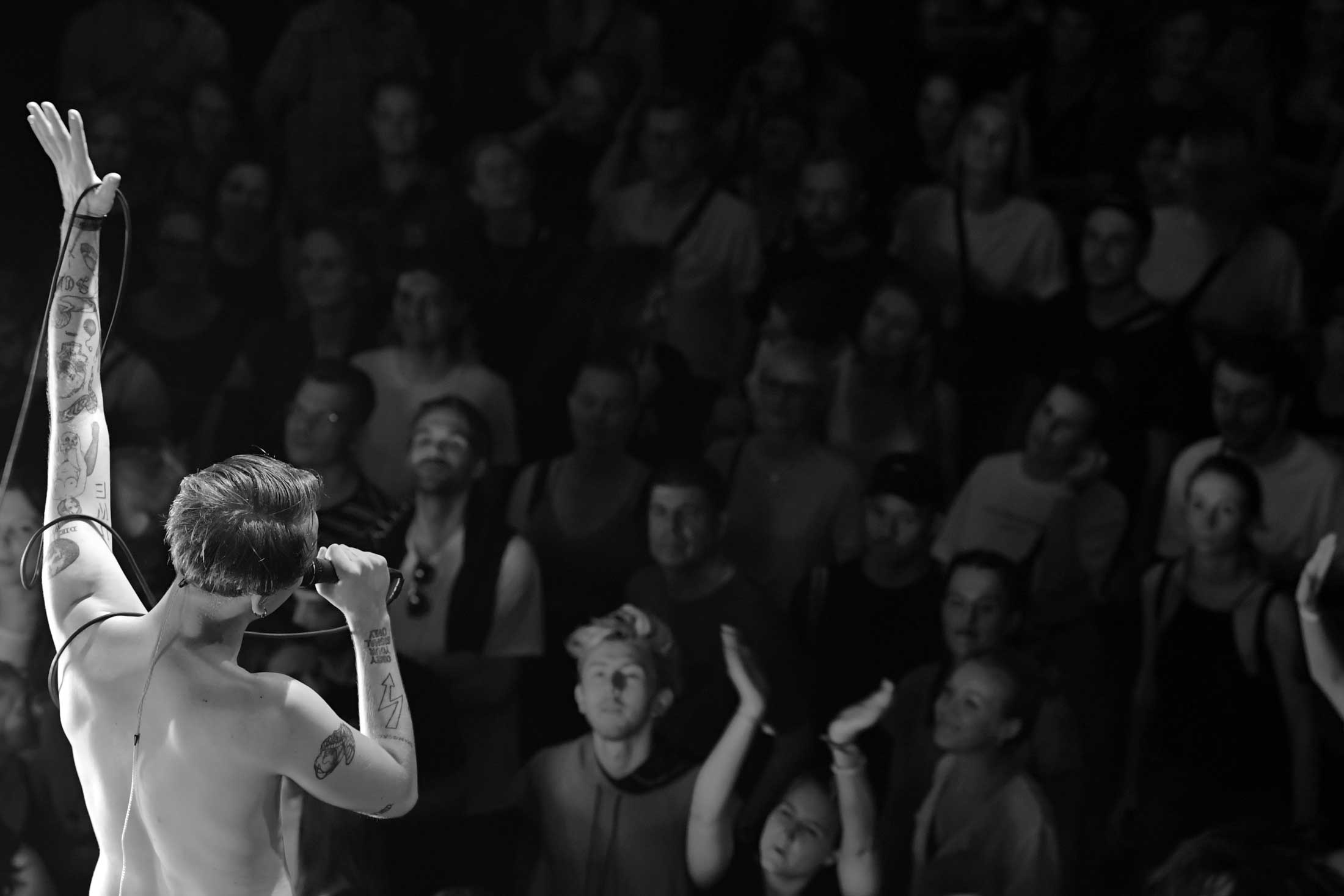 Drangsal setzt seine „Zores“ Tour im kommenden März fort