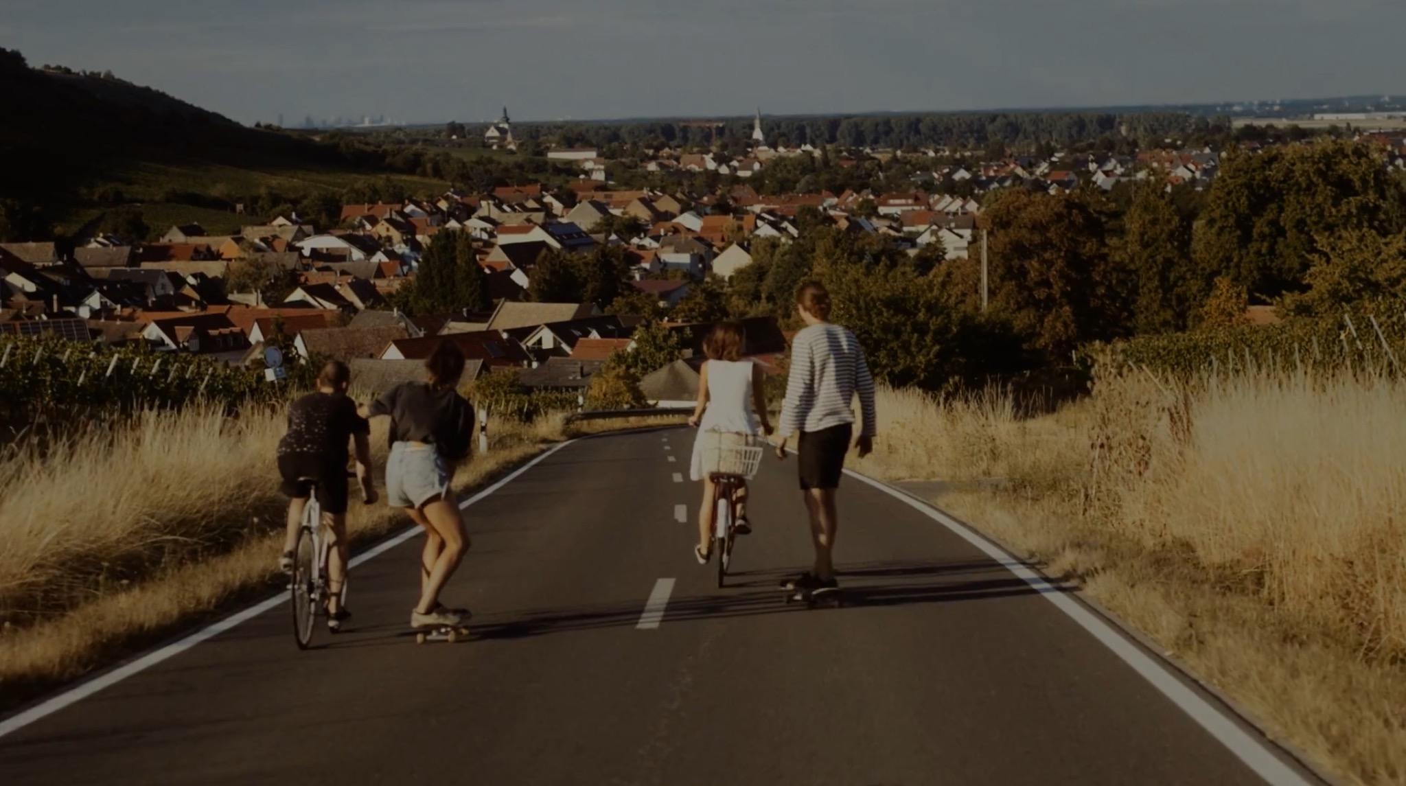 Videopremiere: Honig veröffentlichen neben ihrem neuen Album auch das Video zum Song „Boulders“