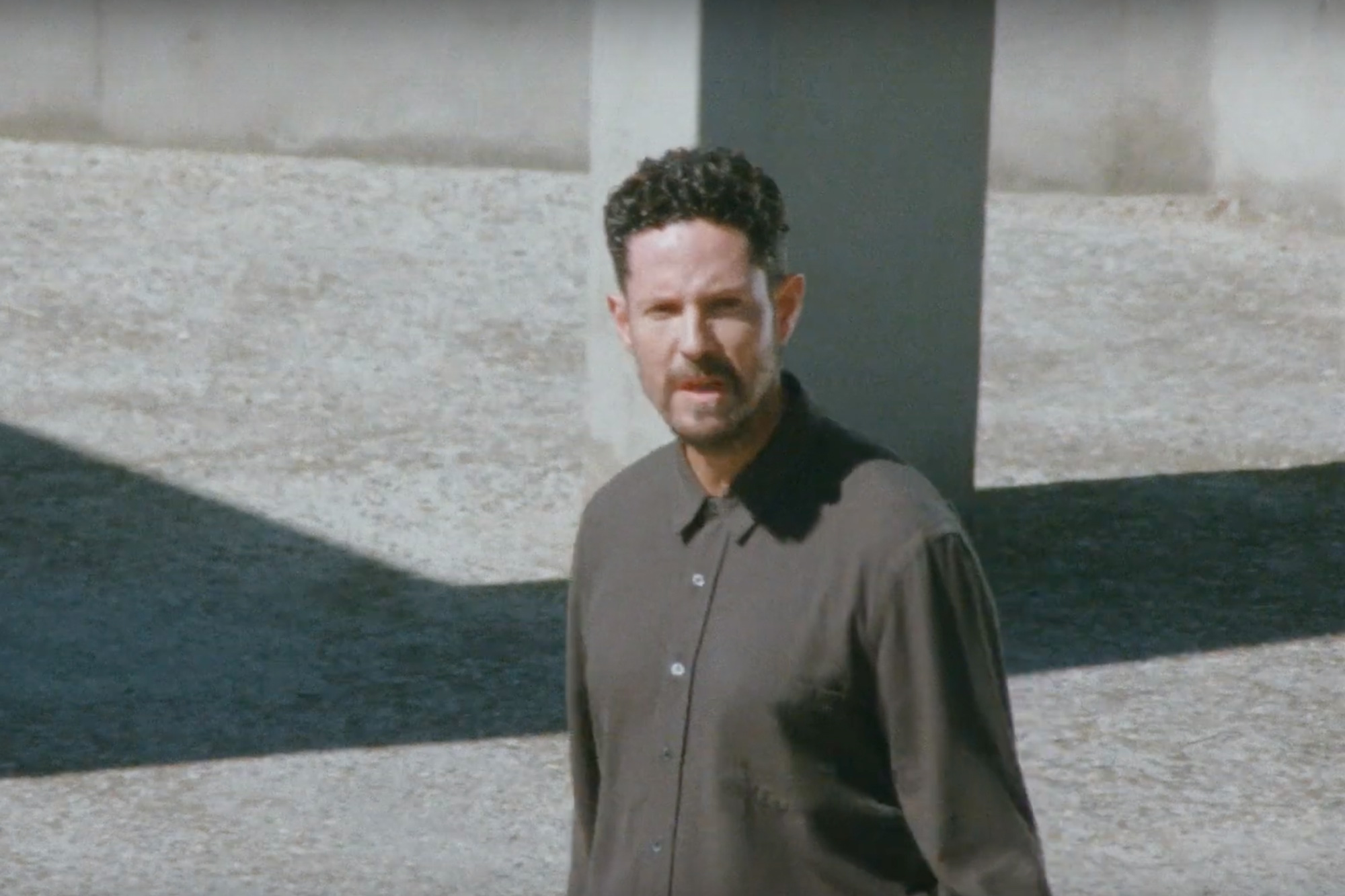 Villa auf der Klippe – Max Herre holt sich Trettmann an den Abgrund seiner Gedankengänge