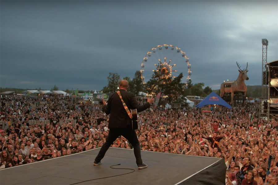 Thees Uhlmann 5 Jahre Nicht Gesungen Lyrics Thees Uhlmann stellt in "Fünf Jahre nicht gesungen" seine neue Band vor