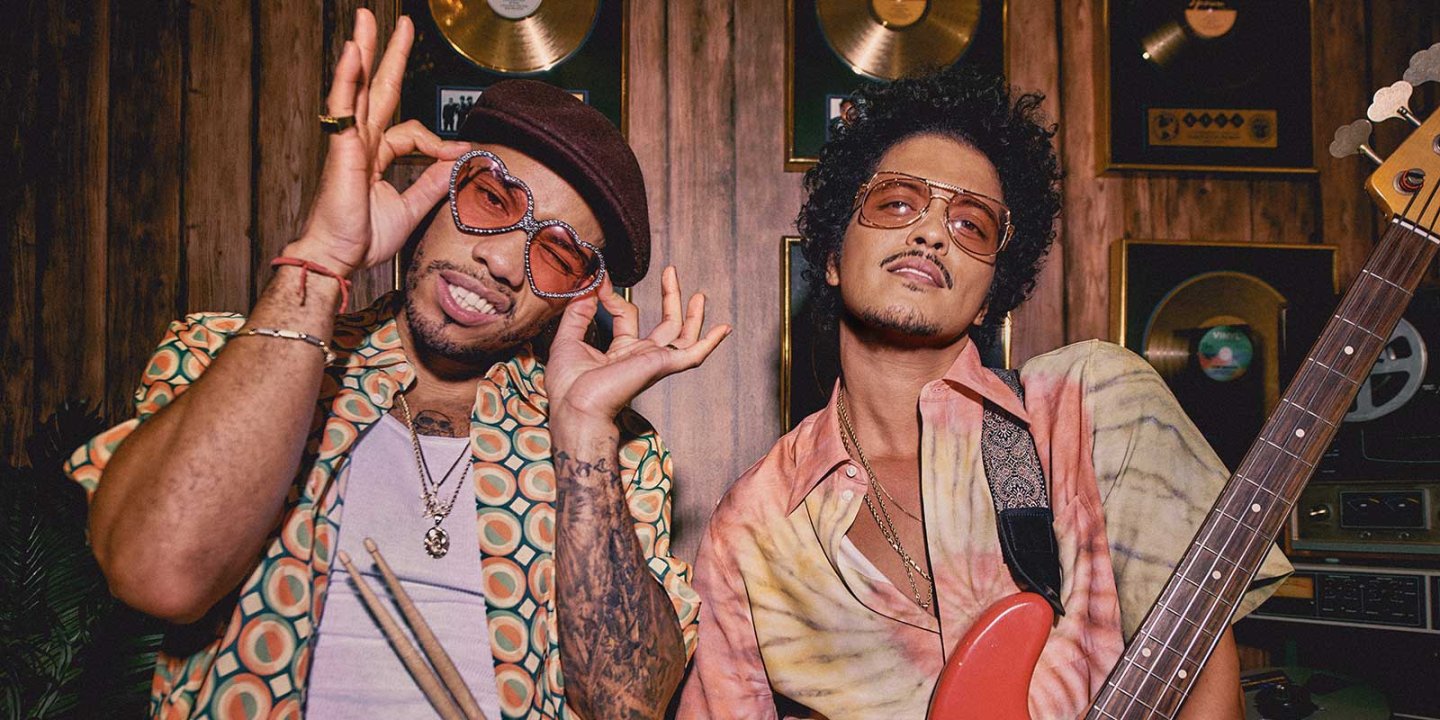 band_silk_sonic_von_anderson_paak_und_bruno_mars